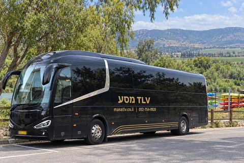 הדמיית אוטובוס מסע TLV באזור קייקי כפר בלום