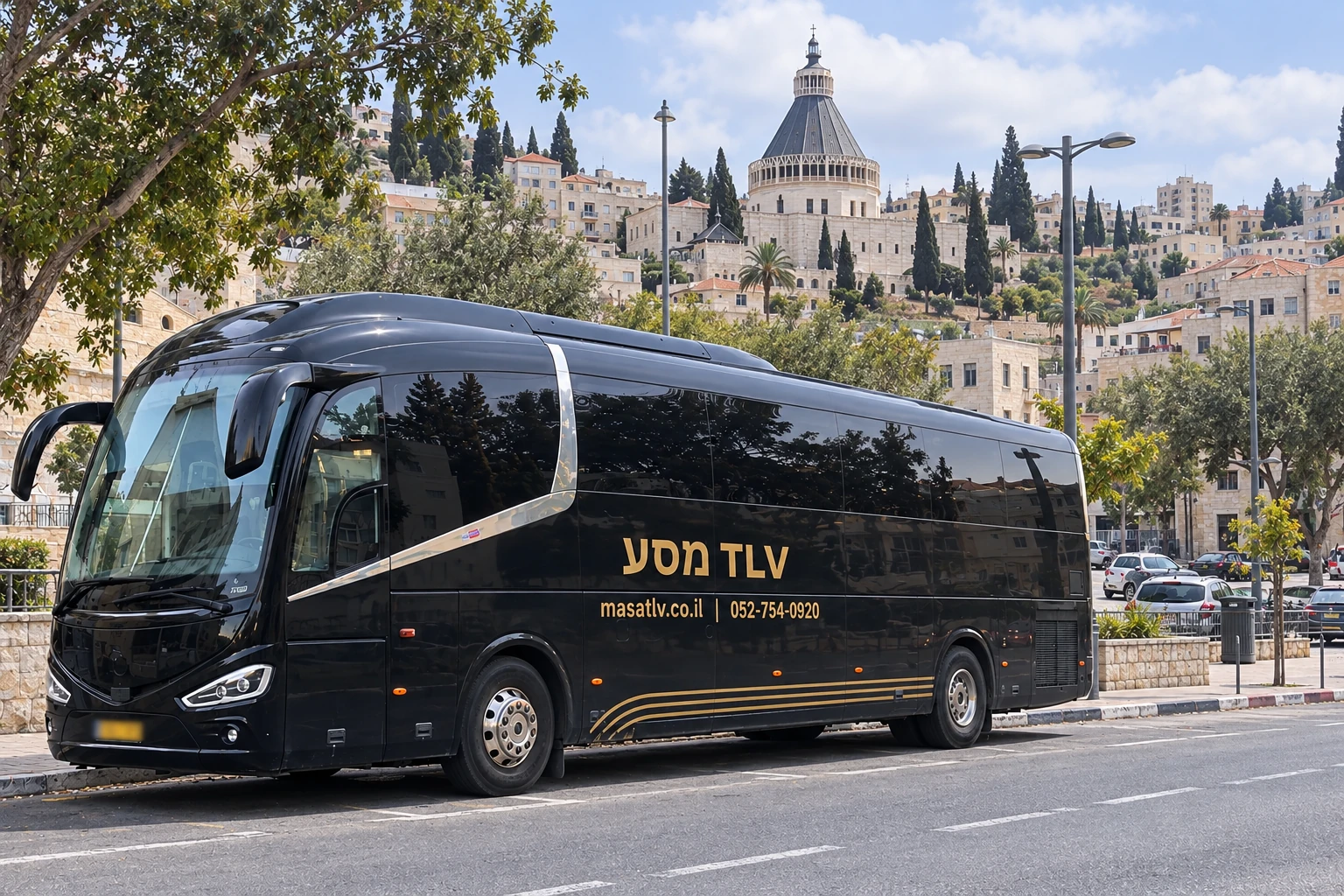 הדמיית אוטובוס מסע TLV שחור באזור נצרת